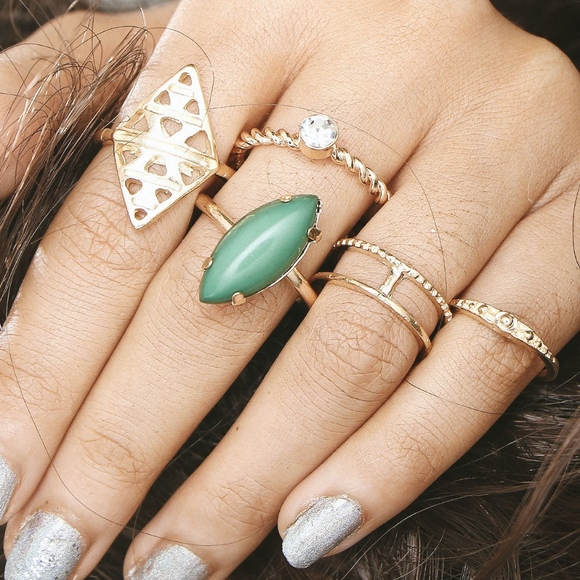 Jewelry - 5pcs Boho Gold Fashion Ring Set